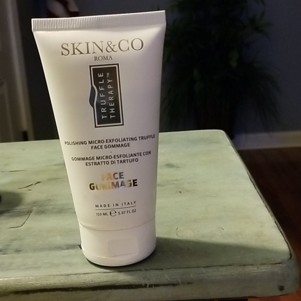 Skin&Company exfoliater.